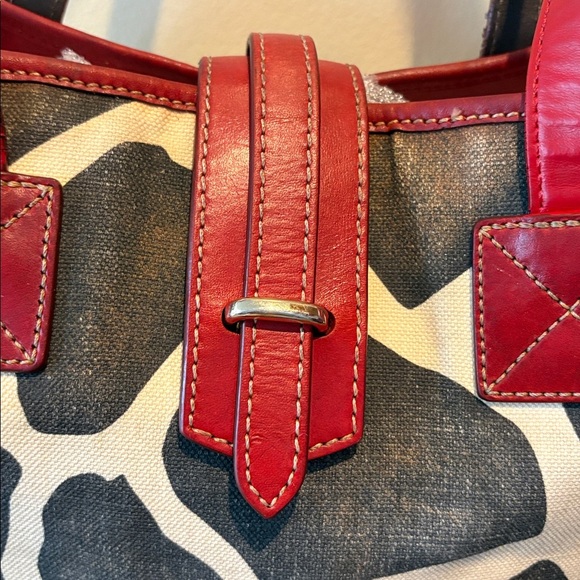 Dooney Bourke giraffe pattern shoulder bag tote red leather trim side tops EUC - Picture 4 of 17